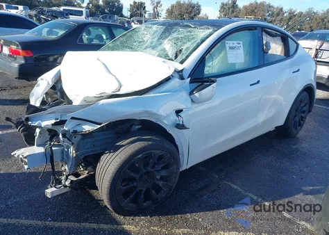 2022 Tesla Model Y Long Range Dual Motor All-Wheel Drive из США, поврежденный, VIN 7SAYGDEE6NF353400